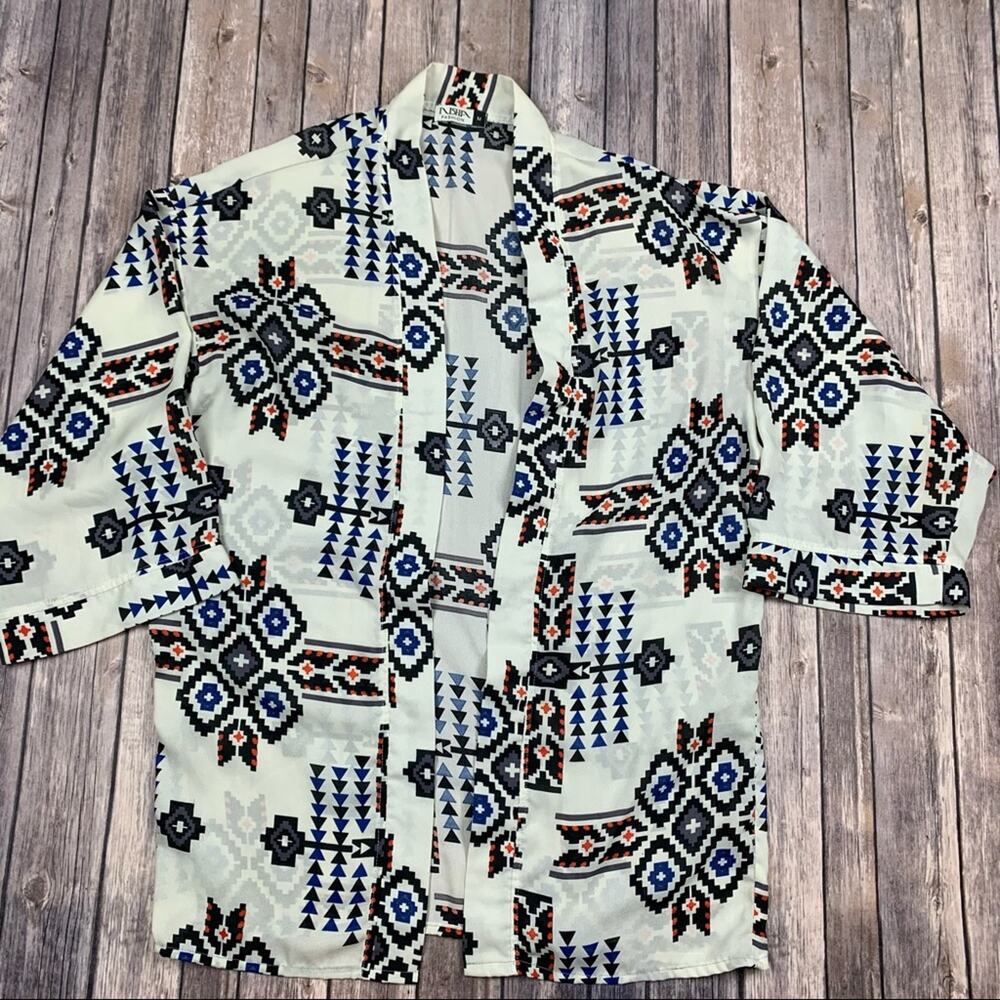 Printed kimono style top
